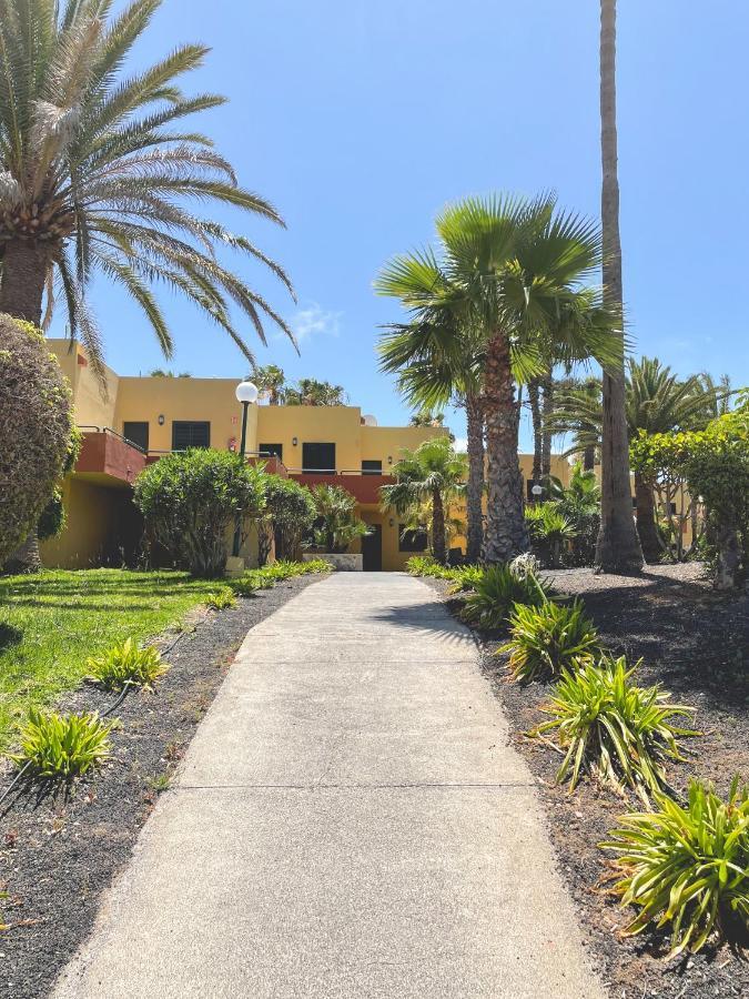 Seaside Apartment Corralejo : A Cozy Holiday Home In A Peaceful Well Located Green Complex Exterior foto